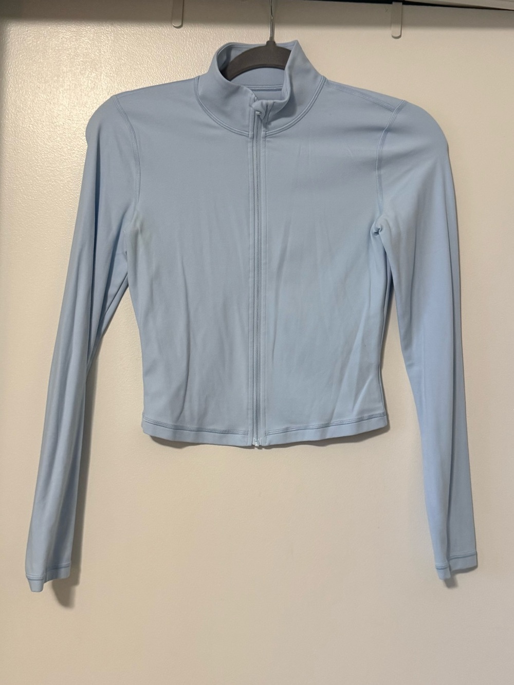 Aritzia Light Blue Full-Zip Cropped Performance Jacket